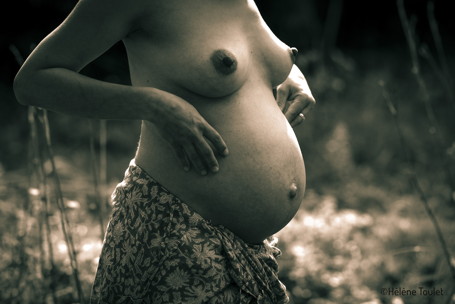 photo de grossesse, terre et argile